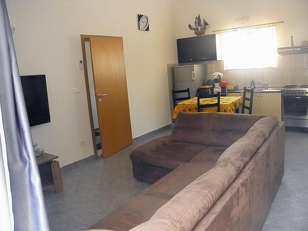 Apartments Mani 트로기르 객실 사진